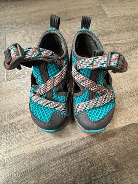 Chaco Kids Teal and Gray Water Shoes with Patterned Straps